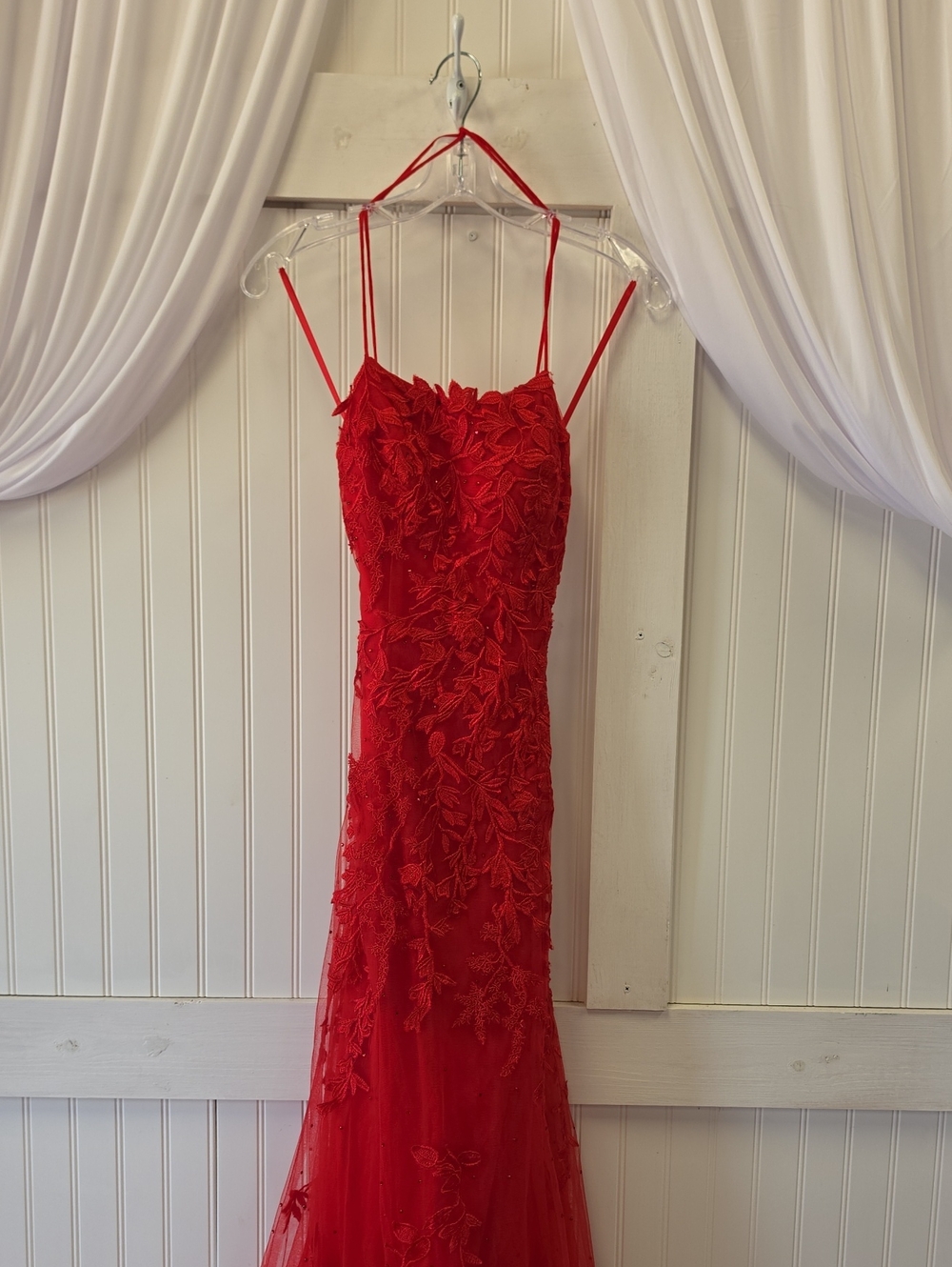 NWT Elegant Red Floral Appliqué Lace Corset Train Full Length Maxi Dress - Picture 2 of 11